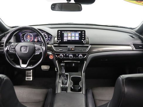 Used 2018 Honda Accord Sport image 19