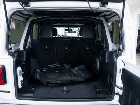 Used 2021 Jeep Wrangler Unlimited Rubicon image 8