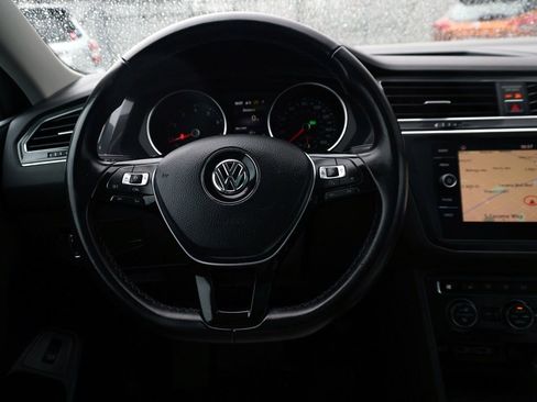 Used 2018 Volkswagen Tiguan SEL image 26