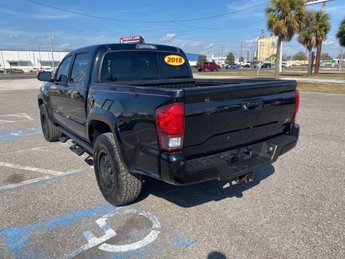 Used 2018 Toyota Tacoma SR5 image 5