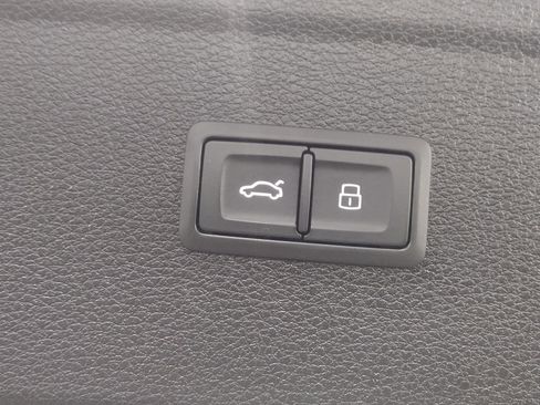 Used 2022 Audi Q5 2.0T Premium image 18