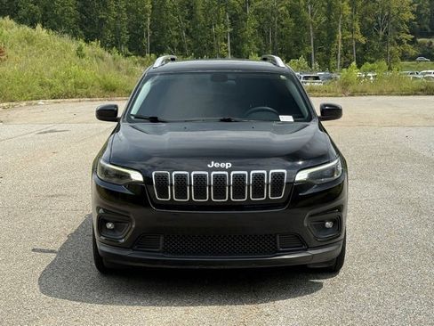 Used 2019 Jeep Cherokee Latitude w/ Popular Appearance Group image 8