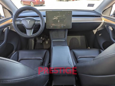 Used 2023 Tesla Model Y Long Range image 29