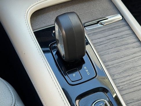 Certified 2024 Volvo XC90 B6 Plus AWD/4WD image 26
