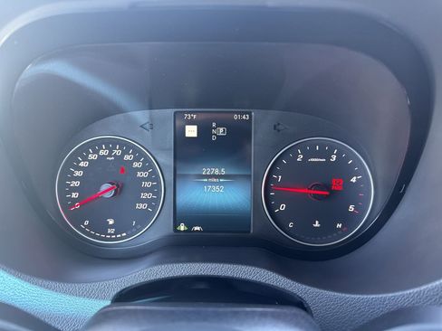 Used 2022 Mercedes-Benz Sprinter 2500 image 26