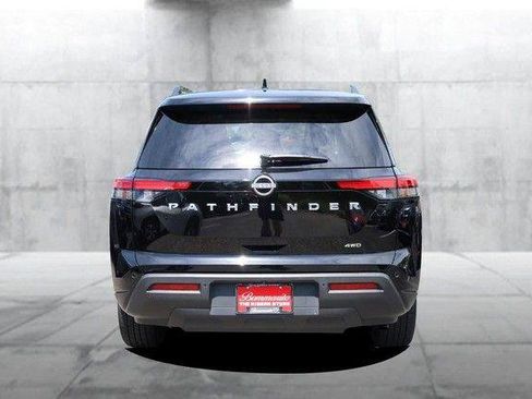 Used 2025 Nissan Pathfinder SV AWD/4WD image 6