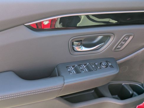 New 2025 Honda Pilot EX-L image 13