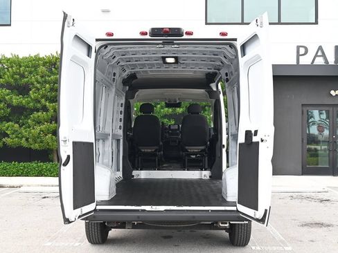 Used 2023 RAM ProMaster 2500 FWD image 5
