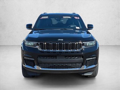 Used 2024 Jeep Grand Cherokee L Limited w/ Trailer Tow Package AWD/4WD image 2