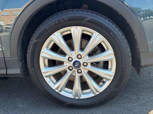 Used 2019 Ford Escape SEL AWD/4WD image 17