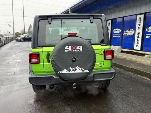 Used 2019 Jeep Wrangler Sport image 6