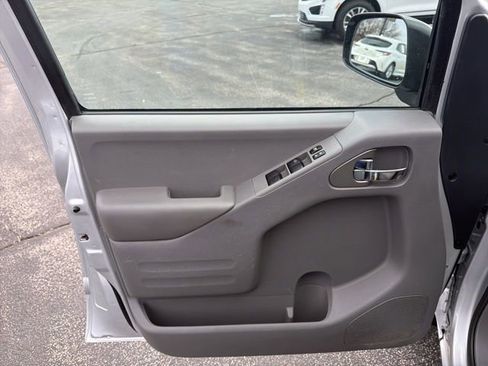 Used 2016 Nissan Frontier SV w/ SV Value Truck Package image 24