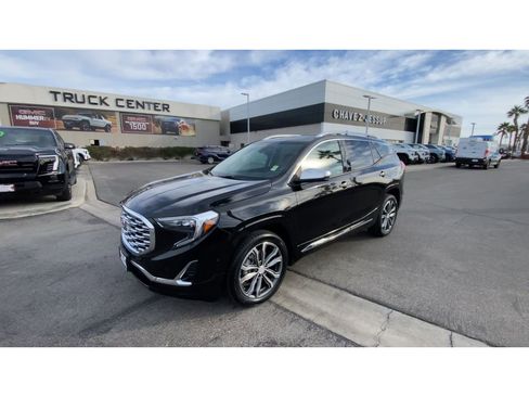 Used 2020 GMC Terrain Denali w/ Denali Premium Package image 4