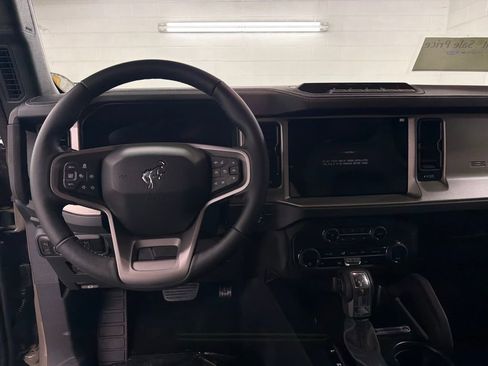 New 2025 Ford Bronco Outer Banks w/ Sasquatch Package image 8