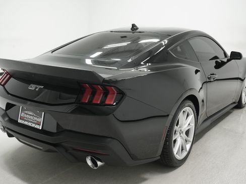 Used 2024 Ford Mustang GT Premium RWD image 4