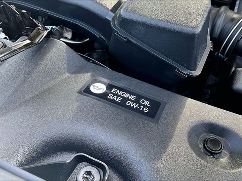 Used 2024 Toyota RAV4 XLE image 33