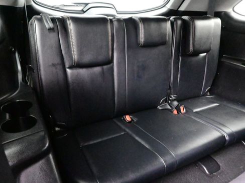 Used 2017 Toyota Highlander XLE image 17