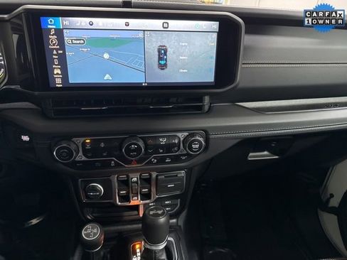 Used 2024 Jeep Wrangler Unlimited Sahara w/ Technology Group image 20