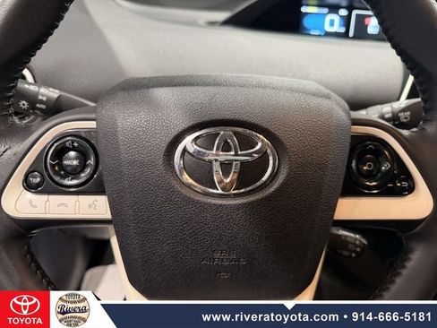 Used 2016 Toyota Prius Three FWD image 14