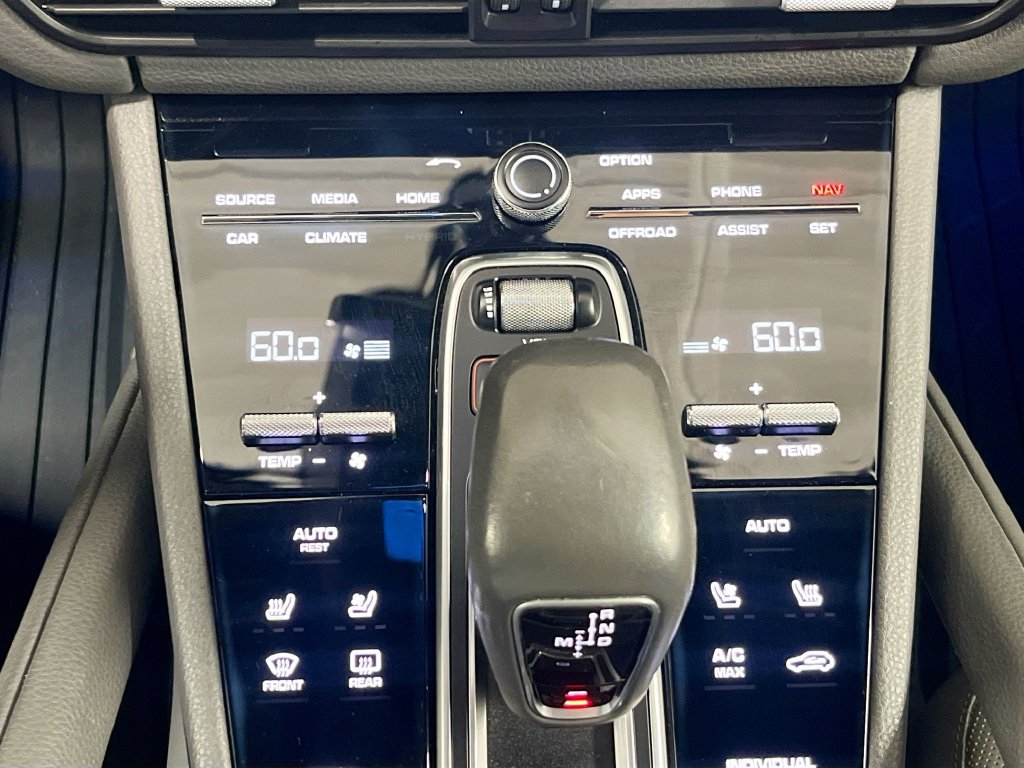 Certified 2019 Porsche Cayenne AWD/4WD image 15