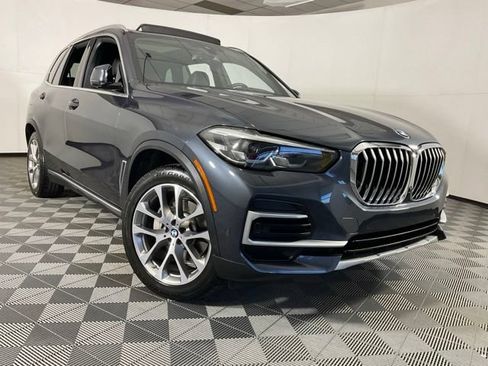 Used 2022 BMW X5 xDrive40i w/ Premium Package AWD/4WD image 45