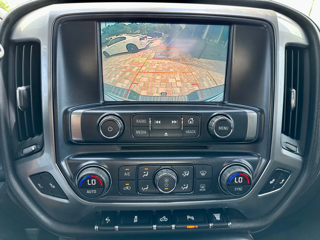 Used 2016 Chevrolet Silverado 2500 LTZ AWD/4WD image 17