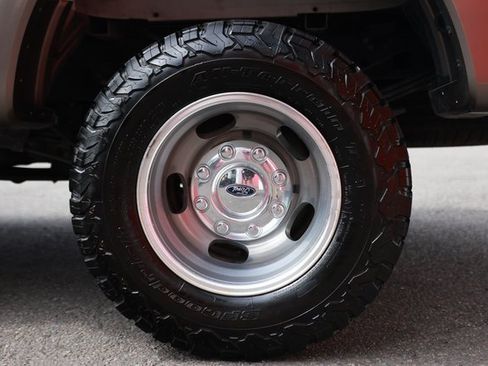 Used 2022 Ford F350 Lariat w/ Lariat Value Package image 26