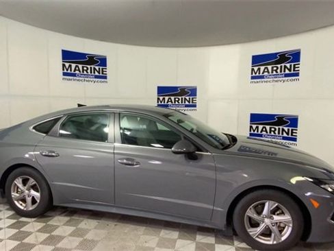 Used 2022 Hyundai Sonata SE w/ Cargo Package image 3