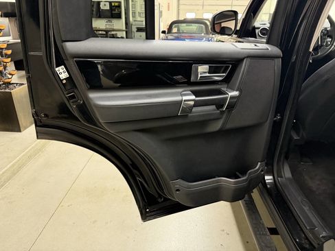 Used 2014 Land Rover LR4 HSE image 12