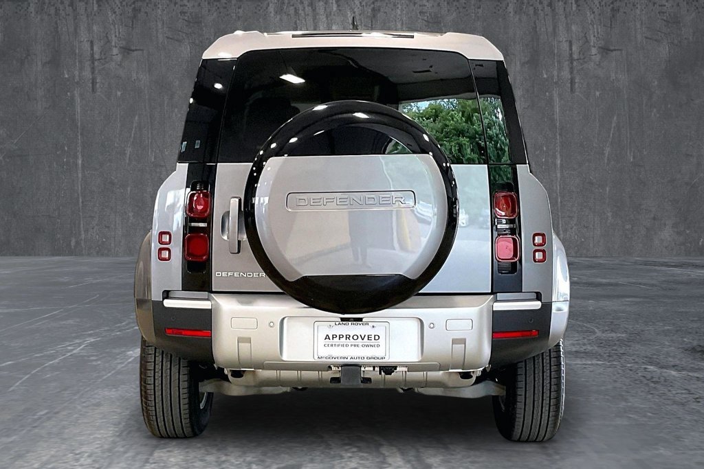 Used 2024 Land Rover Defender 110 S AWD/4WD image 6