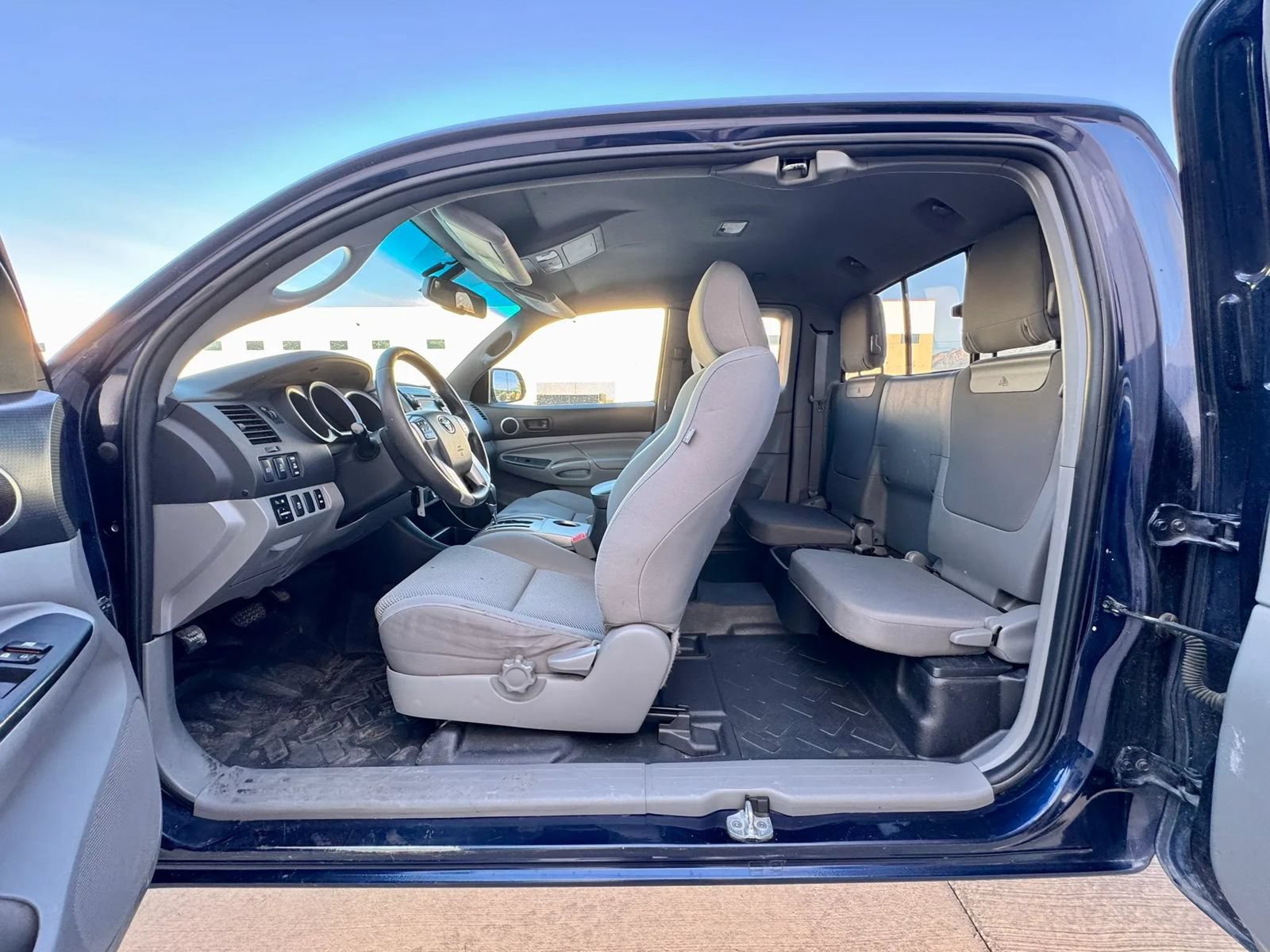Used 2013 Toyota Tacoma PreRunner RWD image 12