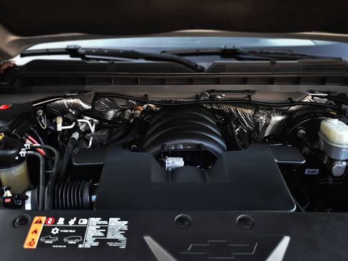 Used 2018 Chevrolet Silverado 1500 Custom w/ Custom Value Package image 22