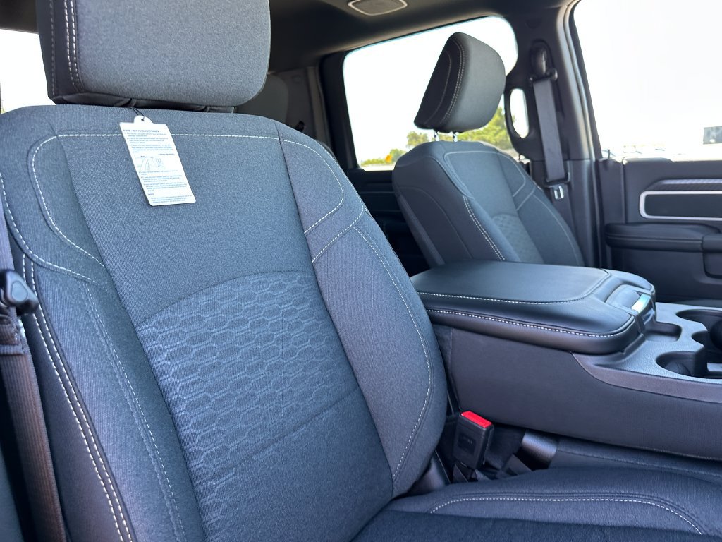 New 2026 RAM 2500 Big Horn AWD/4WD image 15