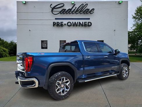 Used 2023 GMC Sierra 1500 SLT w/ SLT Premium Package image 3