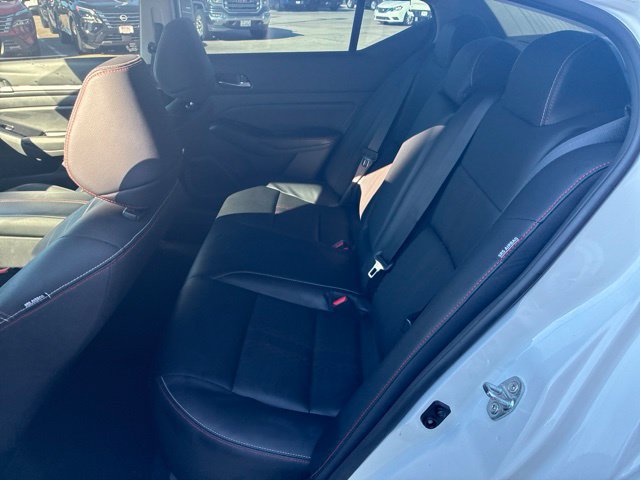 Used 2024 Nissan Altima 2.5 SR w/ SR Premium Package FWD image 15