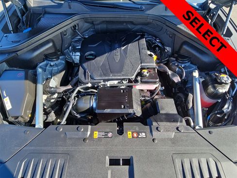 Used 2025 Genesis GV80 2.5T Select image 13