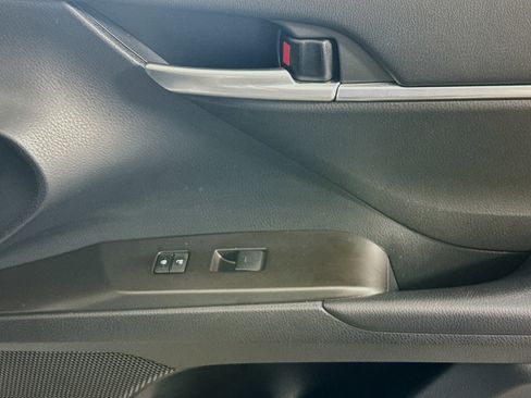 Used 2023 Toyota Camry SE FWD image 28