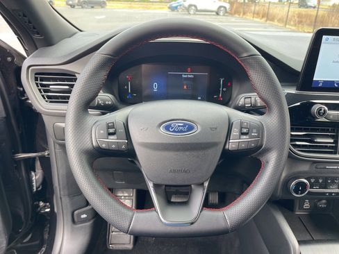 Used 2025 Ford Escape ST-Line image 19