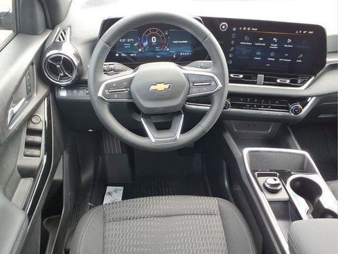 New 2026 Chevrolet Equinox LT w/ Safety and Technology Package AWD/4WD image 4