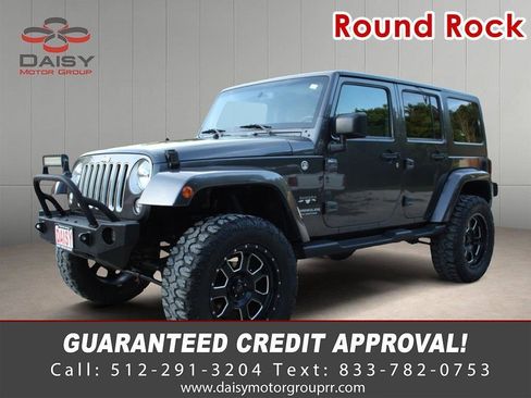 Used 2016 Jeep Wrangler Unlimited Sahara w/ Connectivity Group AWD/4WD image 1