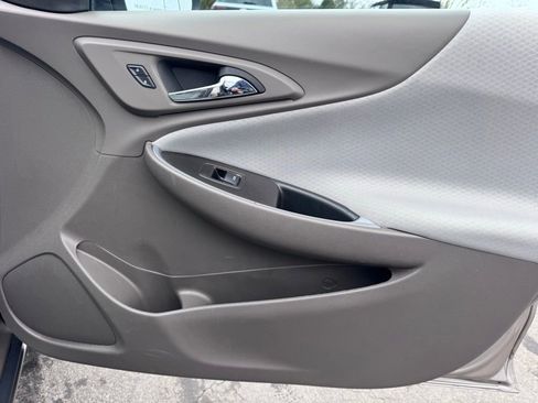 Used 2025 Chevrolet Malibu LT image 22