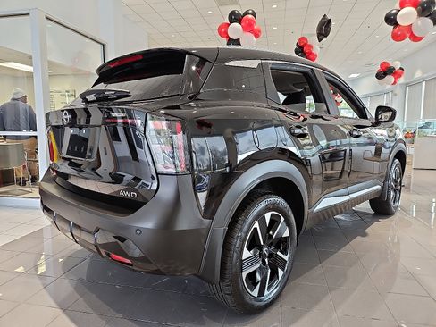 New 2026 Nissan Kicks SV w/ Charging Package image 5