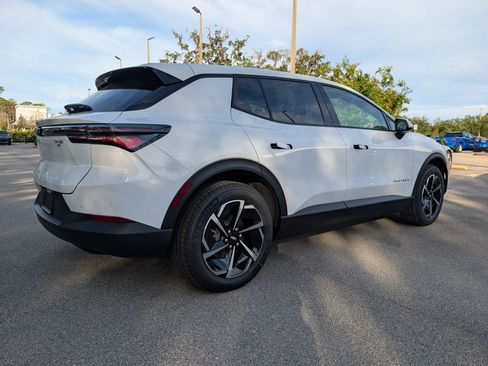 New 2026 Chevrolet Equinox EV LT image 7