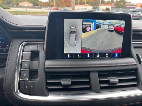 Used 2023 Chevrolet Suburban RST w/ Luxury Package image 21