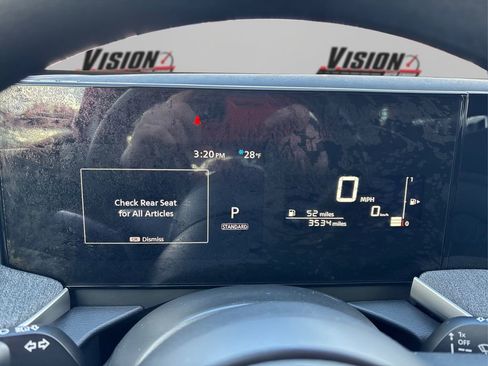 Used 2025 Nissan Kicks SV image 31