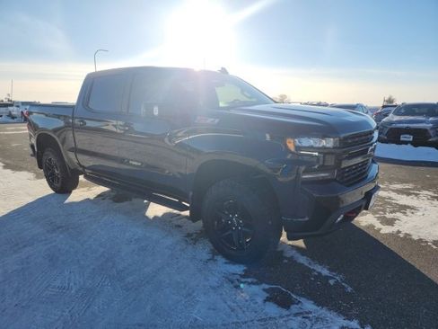 Used 2021 Chevrolet Silverado 1500 LT Trail Boss w/ Convenience Package II image 8