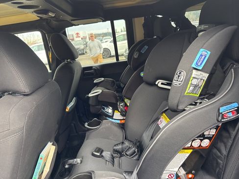 Used 2017 Jeep Wrangler Unlimited Sport w/ Quick Order Package 24S image 8