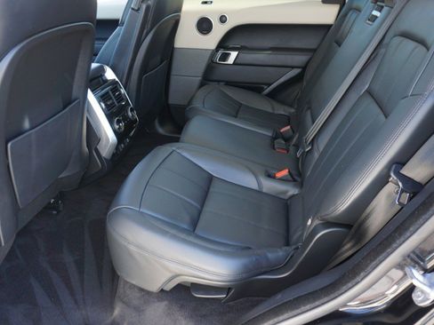 Used 2022 Land Rover Range Rover Sport HSE Silver Edition image 31