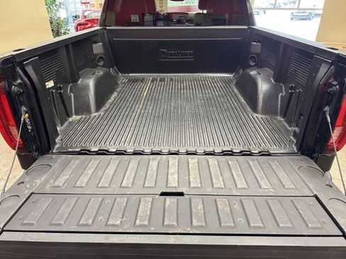 Used 2024 GMC Sierra 1500 SLT AWD/4WD image 35
