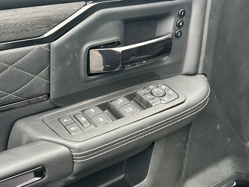 New 2026 RAM 2500 Limited image 13